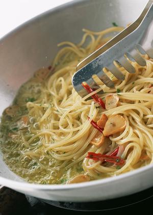 ホストクラブの経営をするグループです